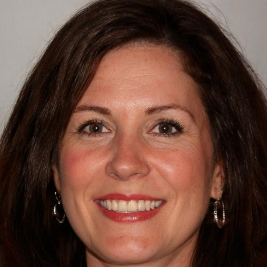 Esperanza Medina, Directora de Estrategia Financiera